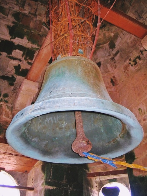Giant-Church-Bell